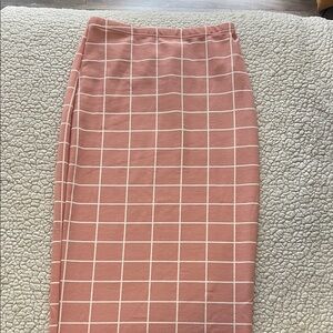 Chic Grid Pattern Pencil Skirt in Pink